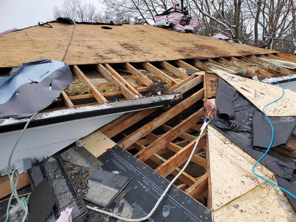 Metal roof installation Stayner