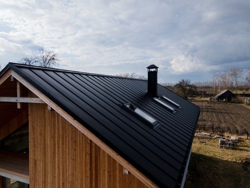 How Does Metal Roofing Impact Energy Efficiency in Homes?